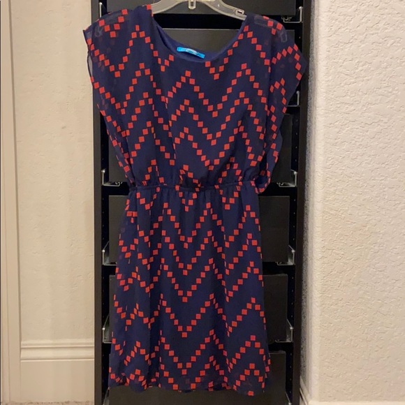 Dress - Picture 1 of 3